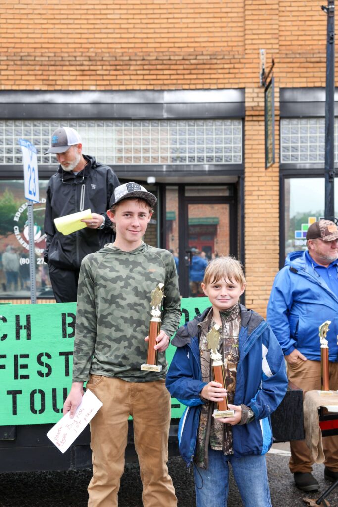 Youth winning team, Grayson Berry (left) and Luke Berry